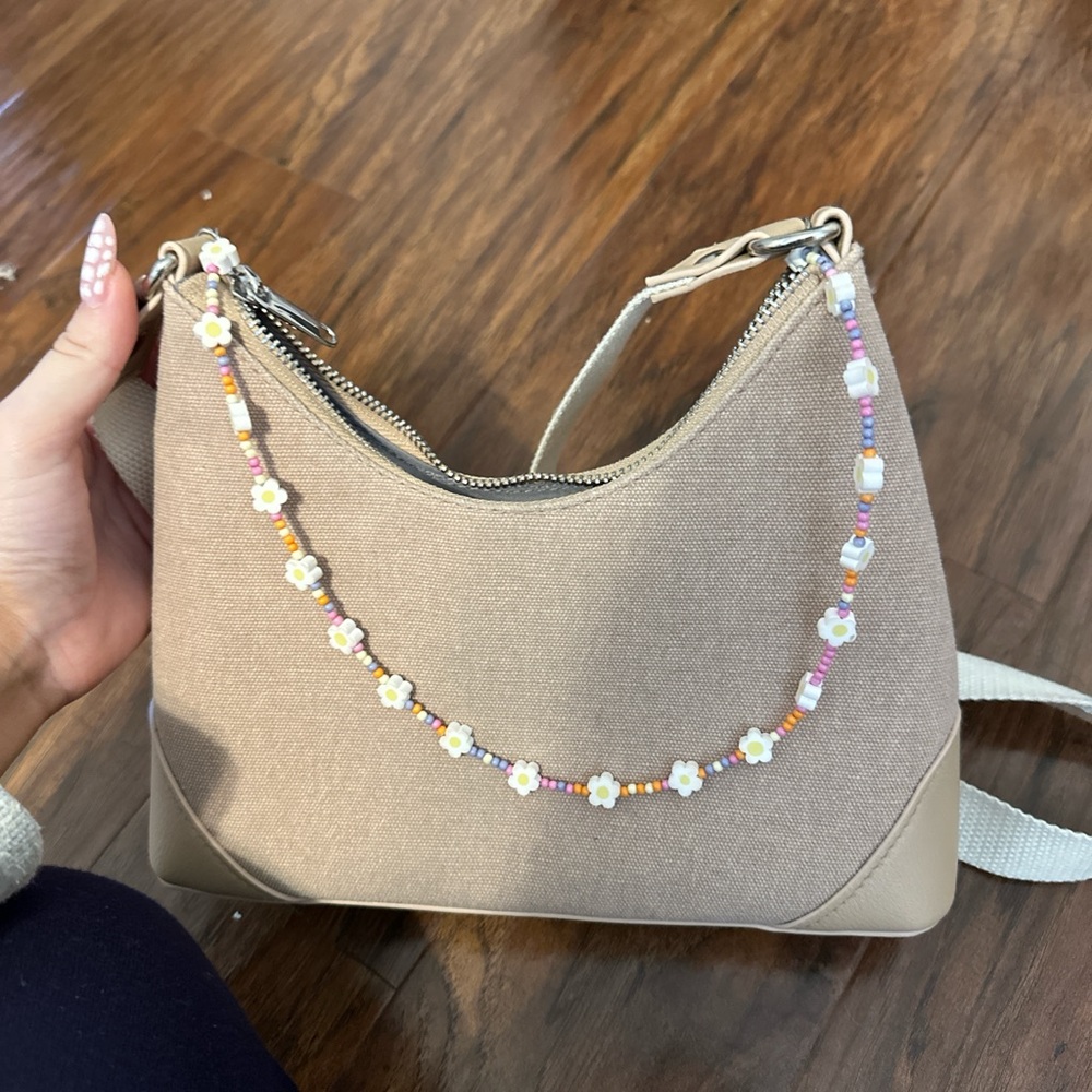 Stylish Beige Handbag with Floral Beaded Strap